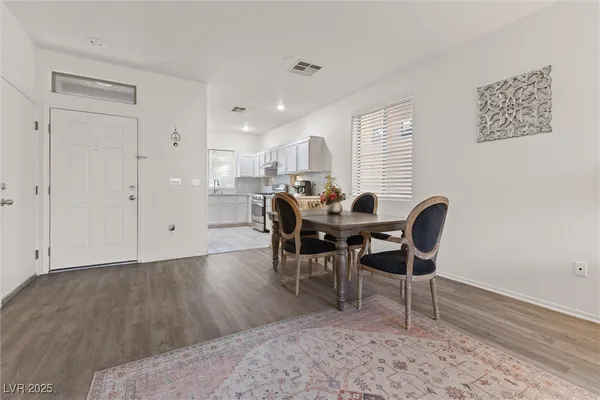 $1,950 | 9756 Villa La Mora Avenue, Las Vegas, NV 89147