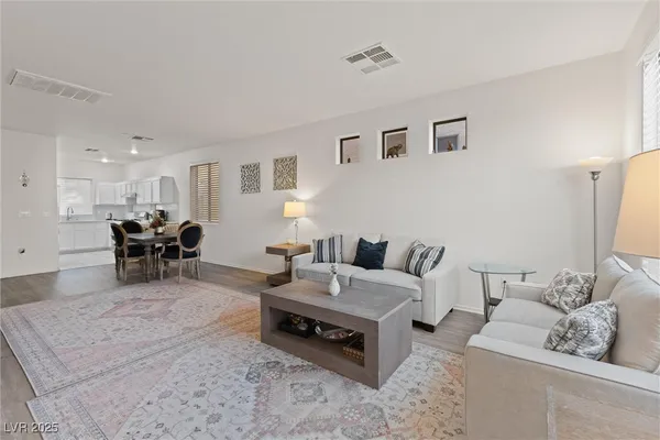 $1,950 | 9756 Villa La Mora Avenue, Las Vegas, NV 89147