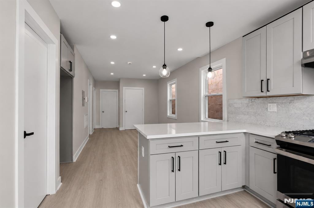 654 South 12th Street Newark, NJ 07103 - Photo 8 of 25