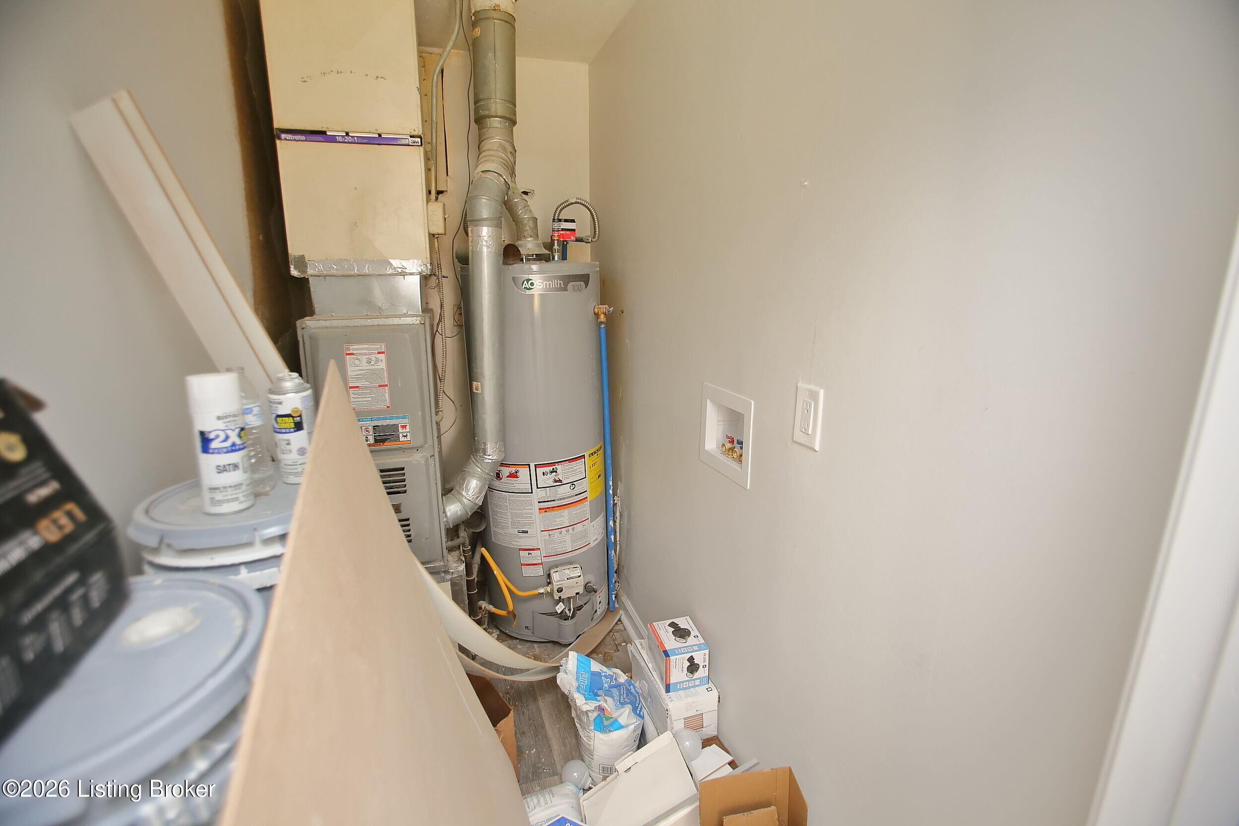 5510 Maryman Road Louisville, KY 40258 - Photo 23 of 29 Laundry & Utility Room