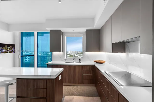 $5,100,000 | 781 Crandon Boulevard, Unit 801, Key Biscayne, FL 33149