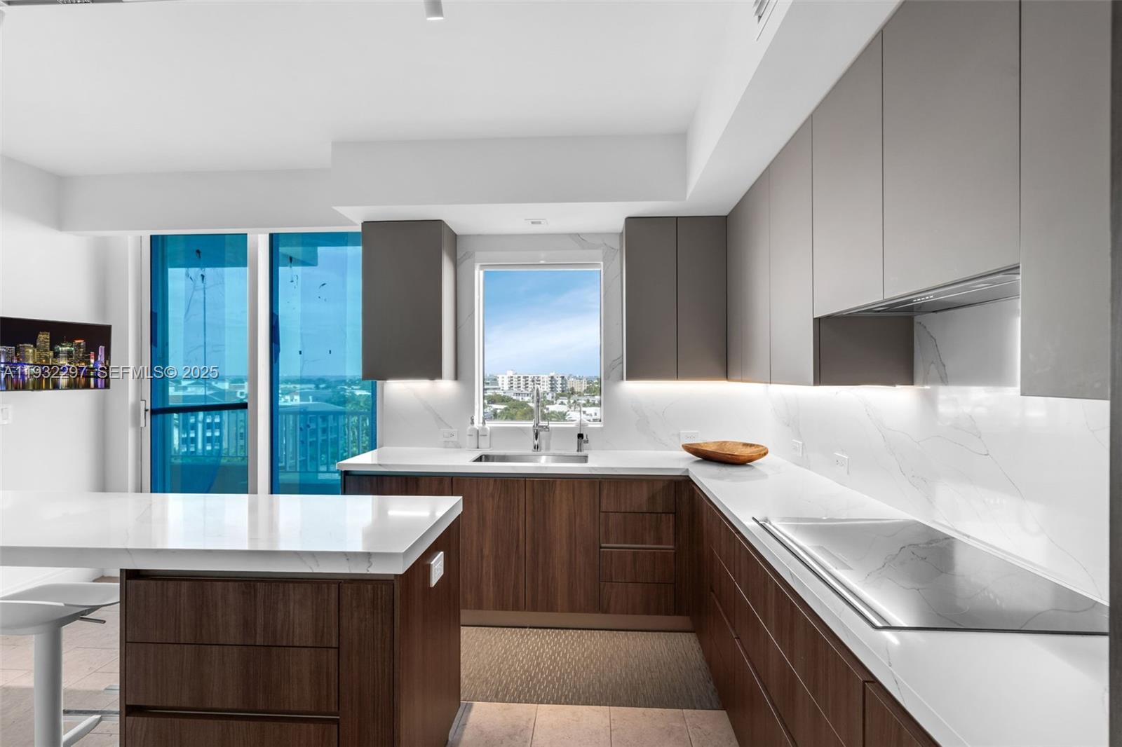 781 Crandon Boulevard, Unit 801 Key Biscayne, FL 33149 - Photo 14 of 49