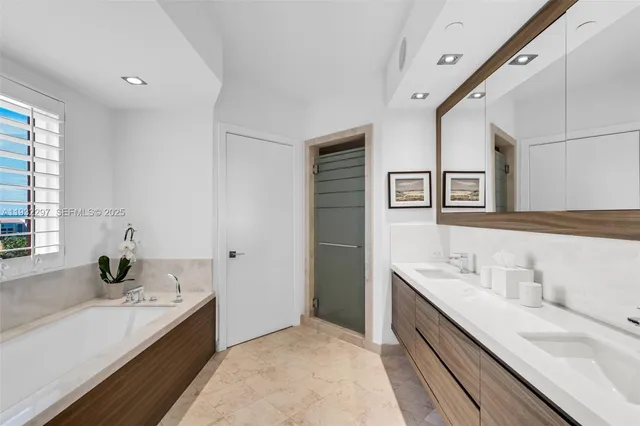 $5,100,000 | 781 Crandon Boulevard, Unit 801, Key Biscayne, FL 33149