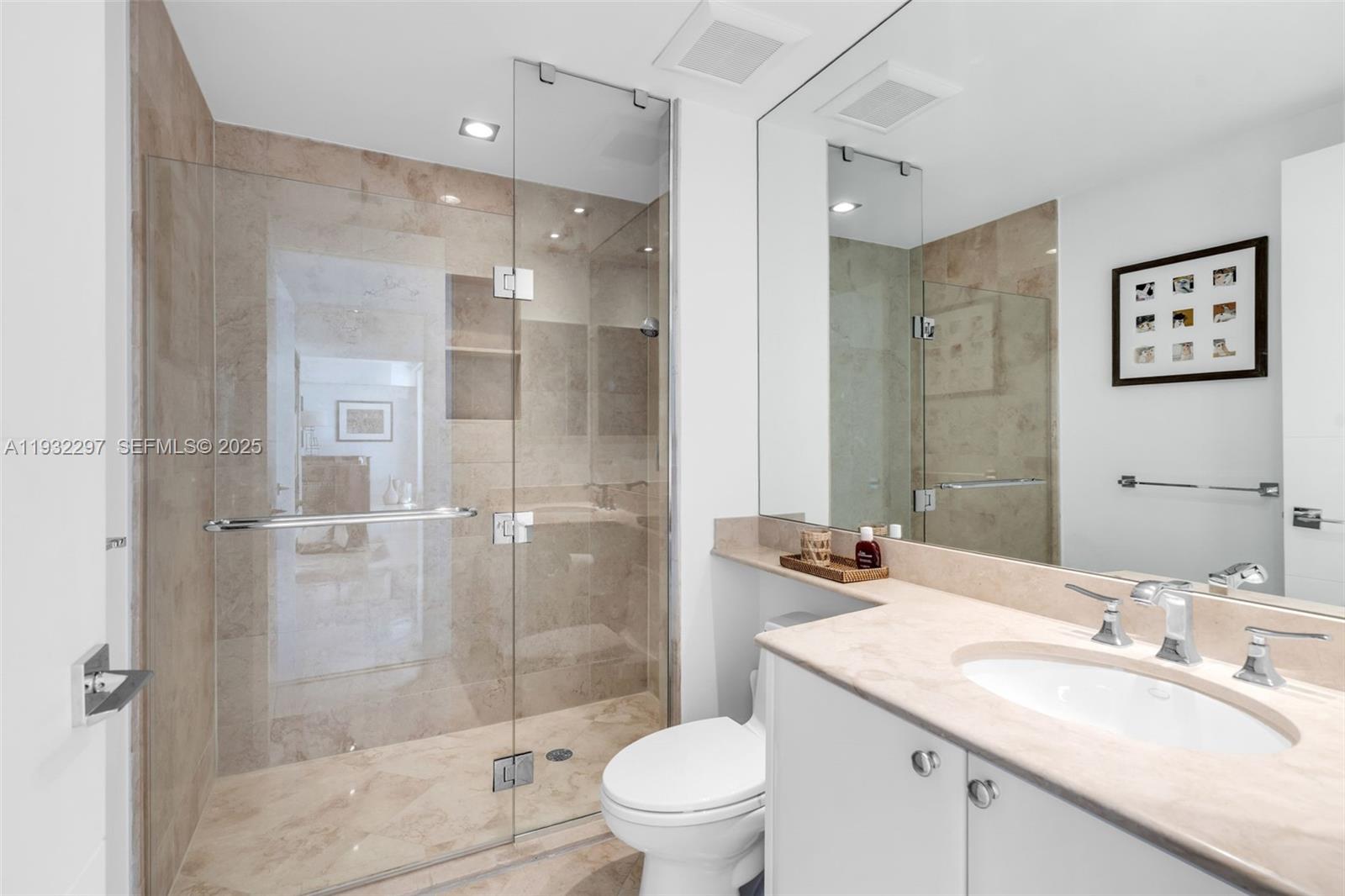 781 Crandon Boulevard, Unit 801 Key Biscayne, FL 33149 - Photo 25 of 49