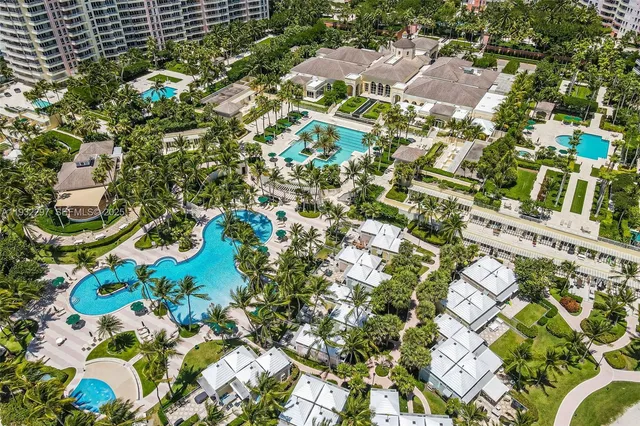 $5,100,000 | 781 Crandon Boulevard, Unit 801, Key Biscayne, FL 33149