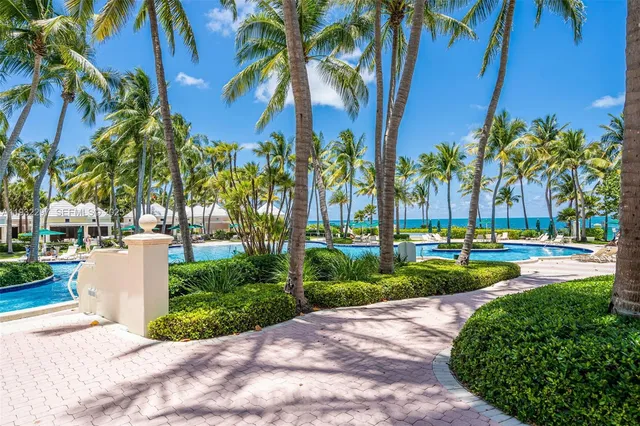 $5,100,000 | 781 Crandon Boulevard, Unit 801, Key Biscayne, FL 33149