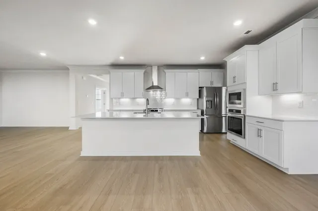 $635,000 | 2041 Daniel Johnson Way, Clarksville, TN 37043