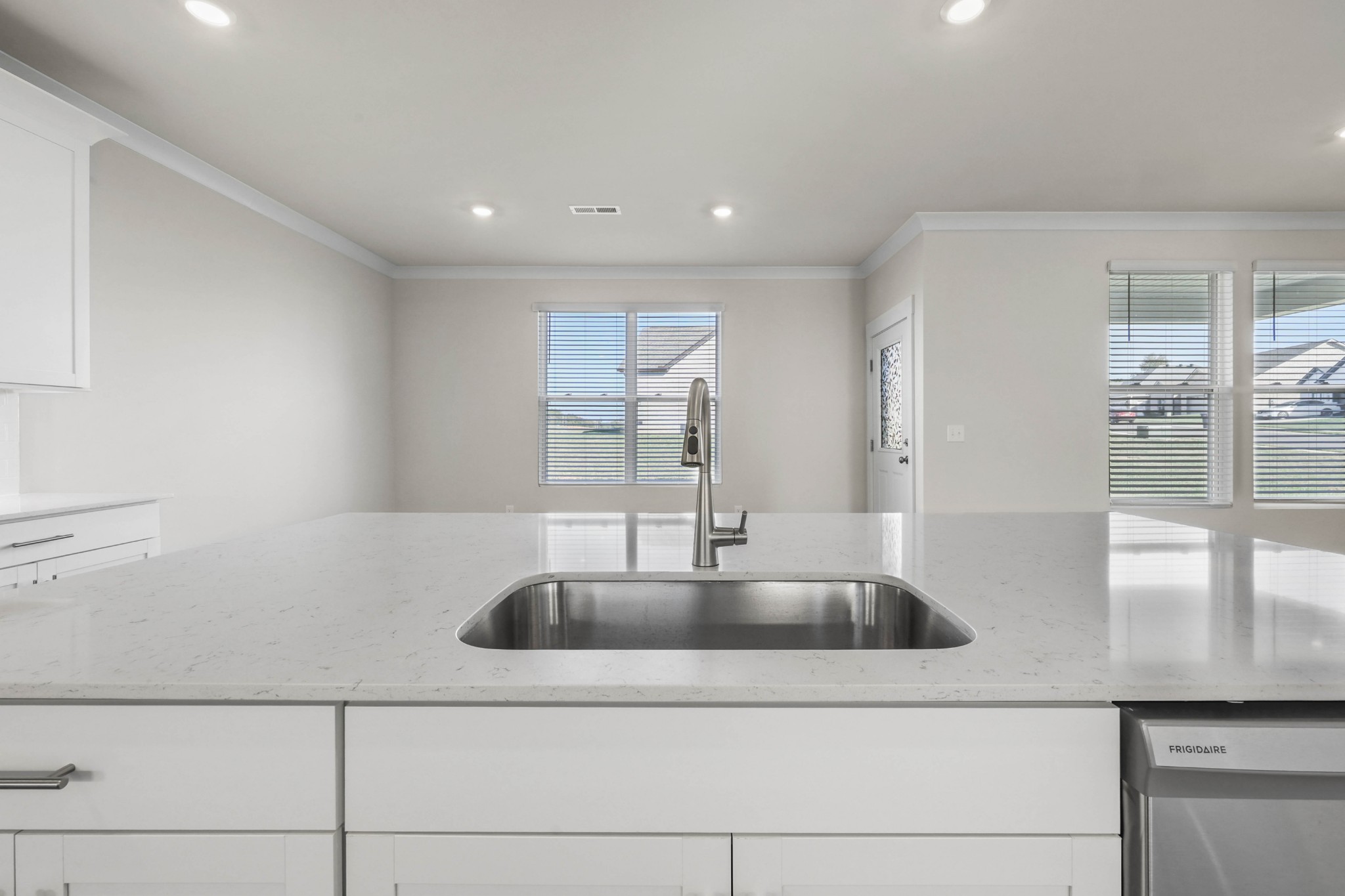 2041 Daniel Johnson Way Clarksville, TN 37043 - Photo 23 of 58