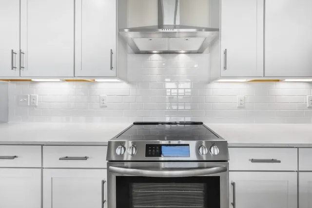 $635,000 | 2041 Daniel Johnson Way, Clarksville, TN 37043