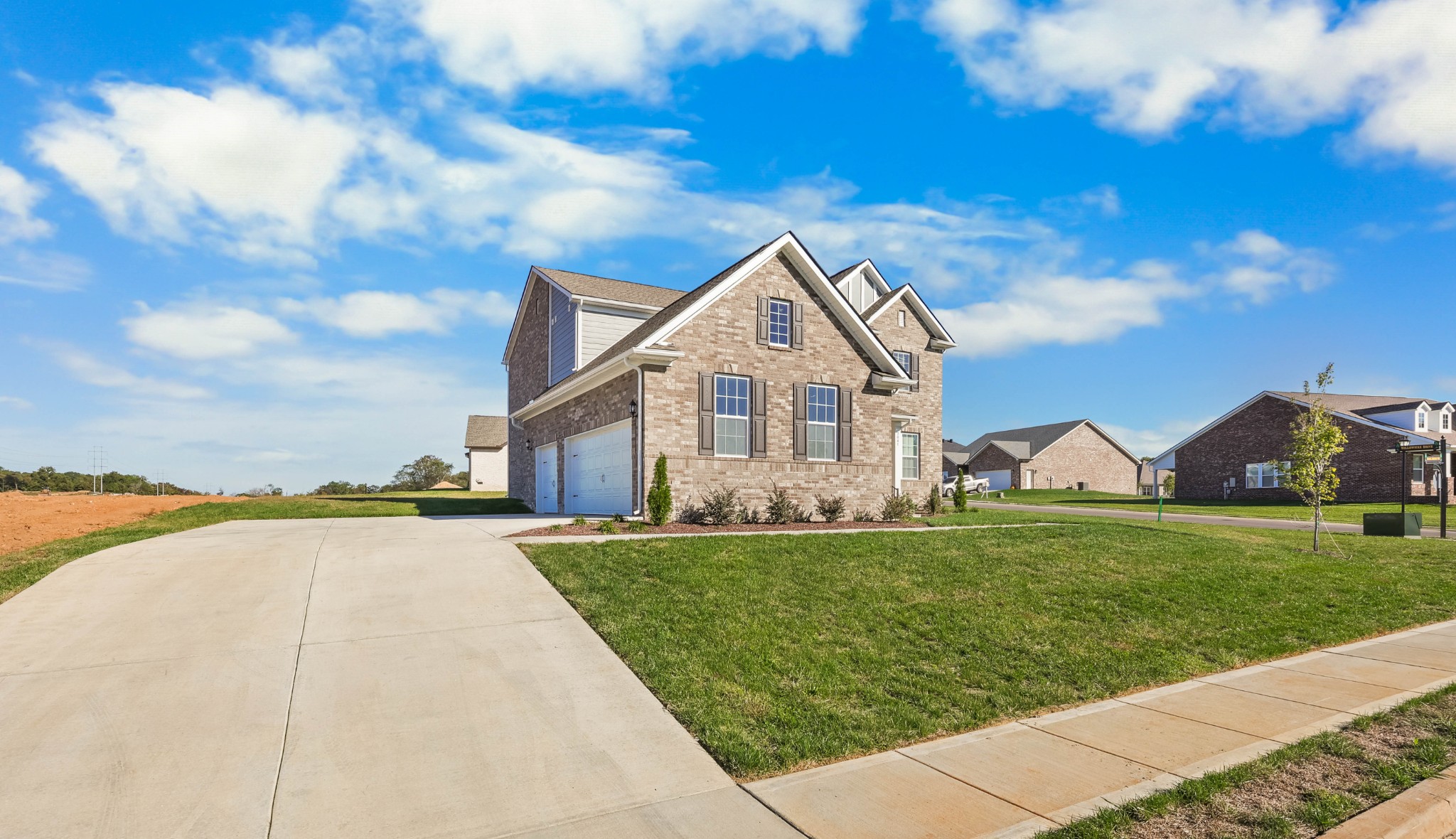 2041 Daniel Johnson Way Clarksville, TN 37043 - Photo 4 of 58