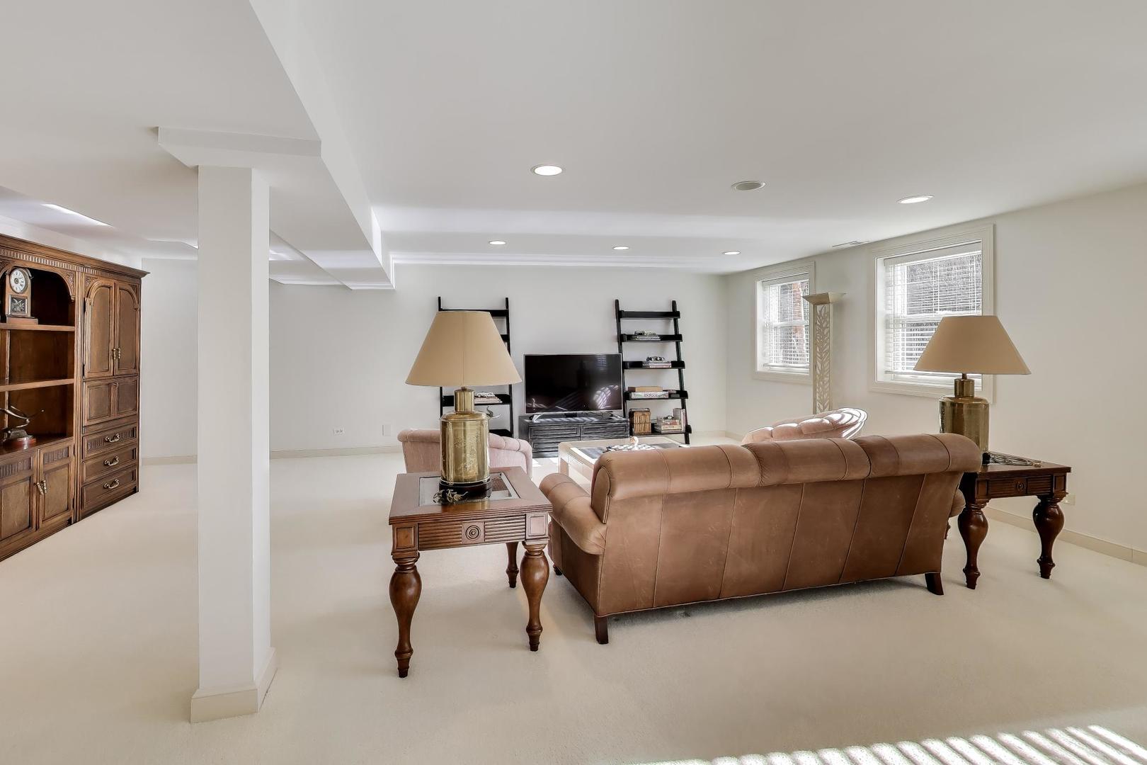 1515 Ammer Road Glenview, IL 60025 - Photo 18 of 27