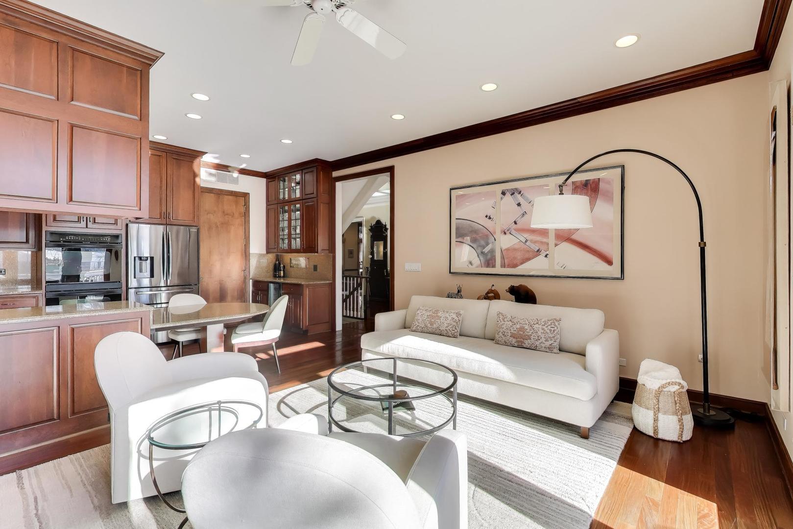 1515 Ammer Road Glenview, IL 60025 - Photo 7 of 27