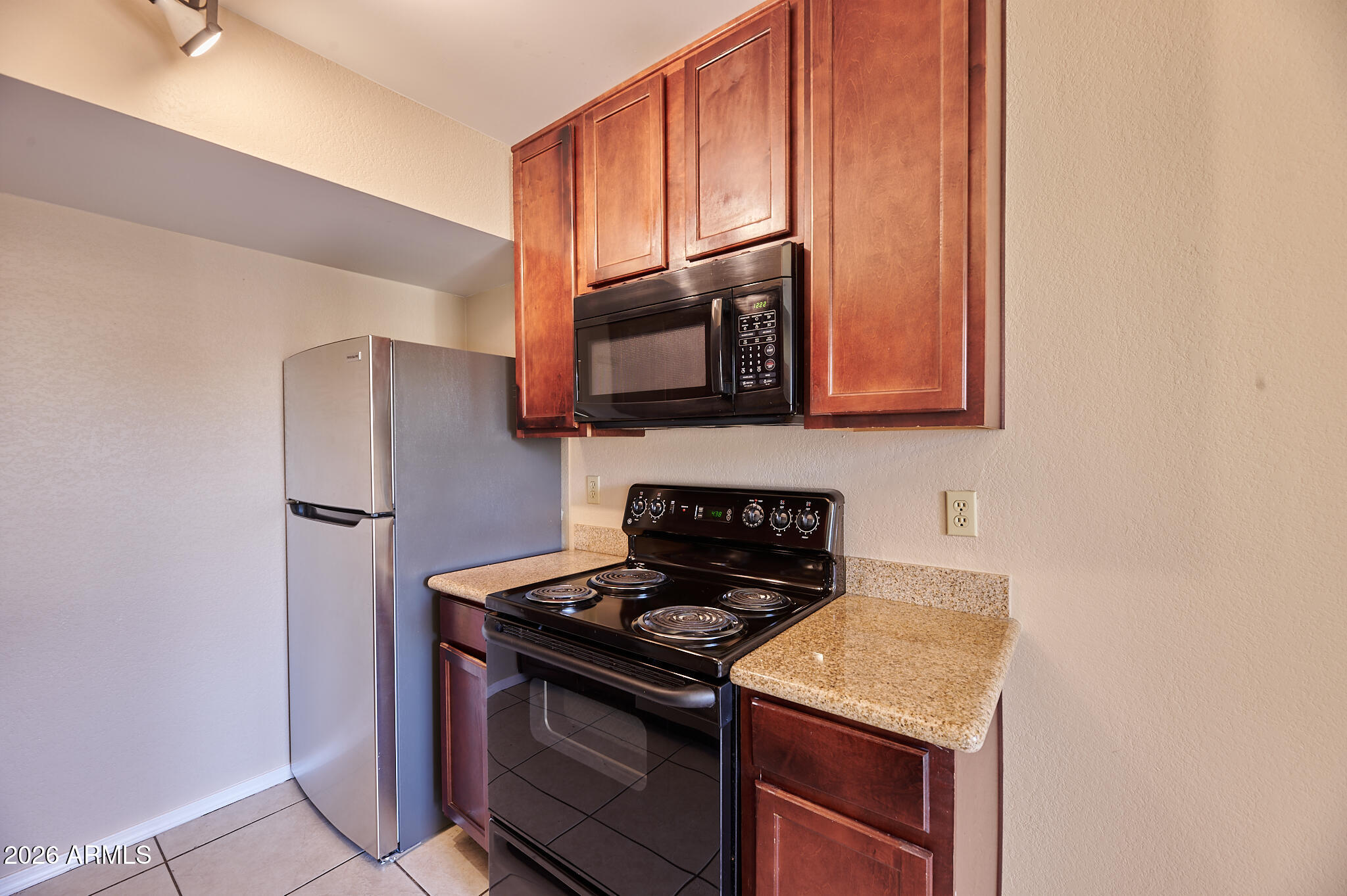 3500 North Hayden Road, Unit 310 Scottsdale, AZ 85251 - Photo 7 of 26 Kitchen
