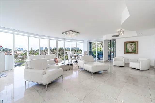 $3,000,000 | 18911 Collins Avenue, Unit 405, Sunny Isles Beach, FL 33160