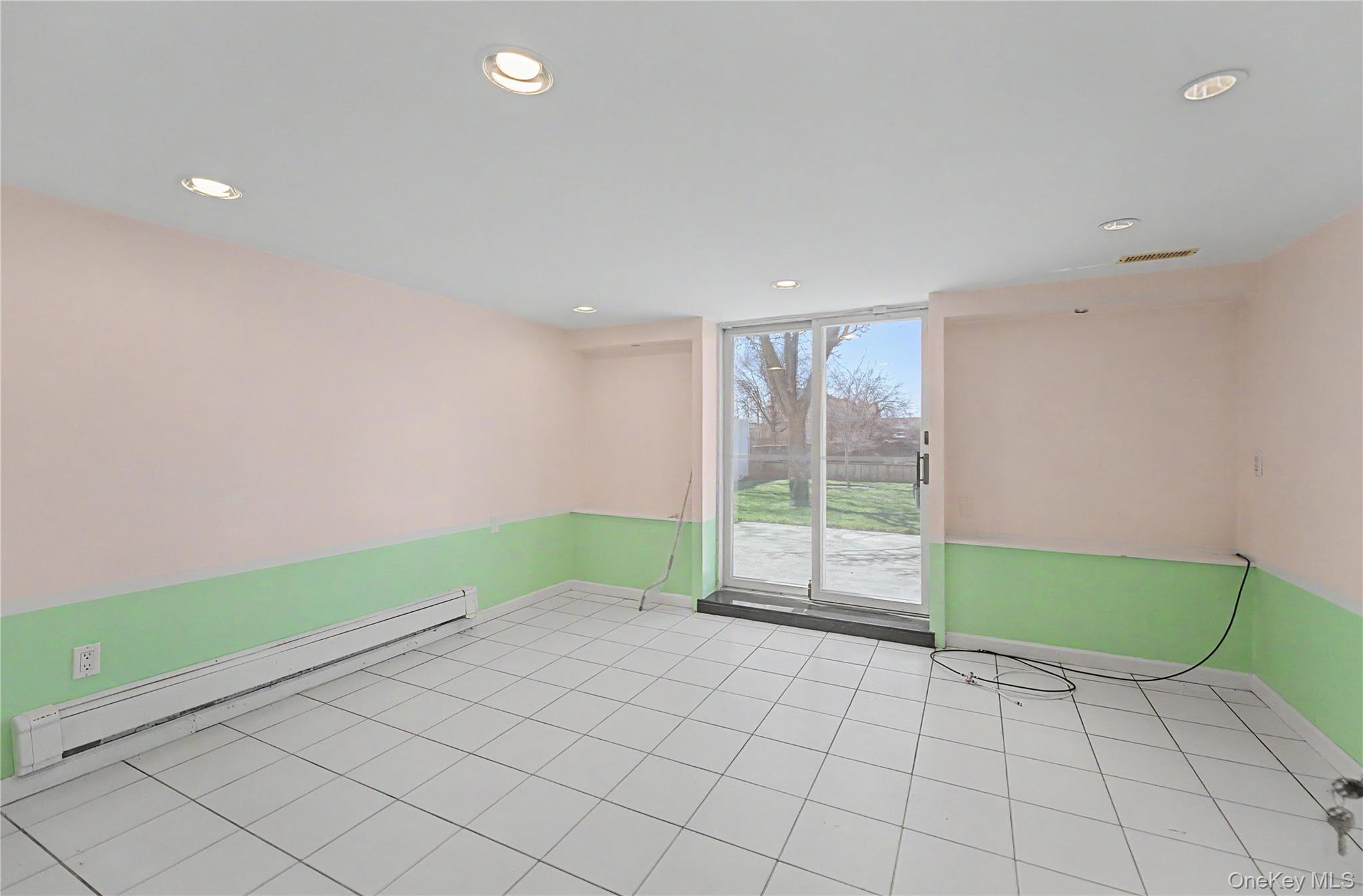 567 Oxford Road Cedarhurst, NY 11516 - Photo 22 of 31