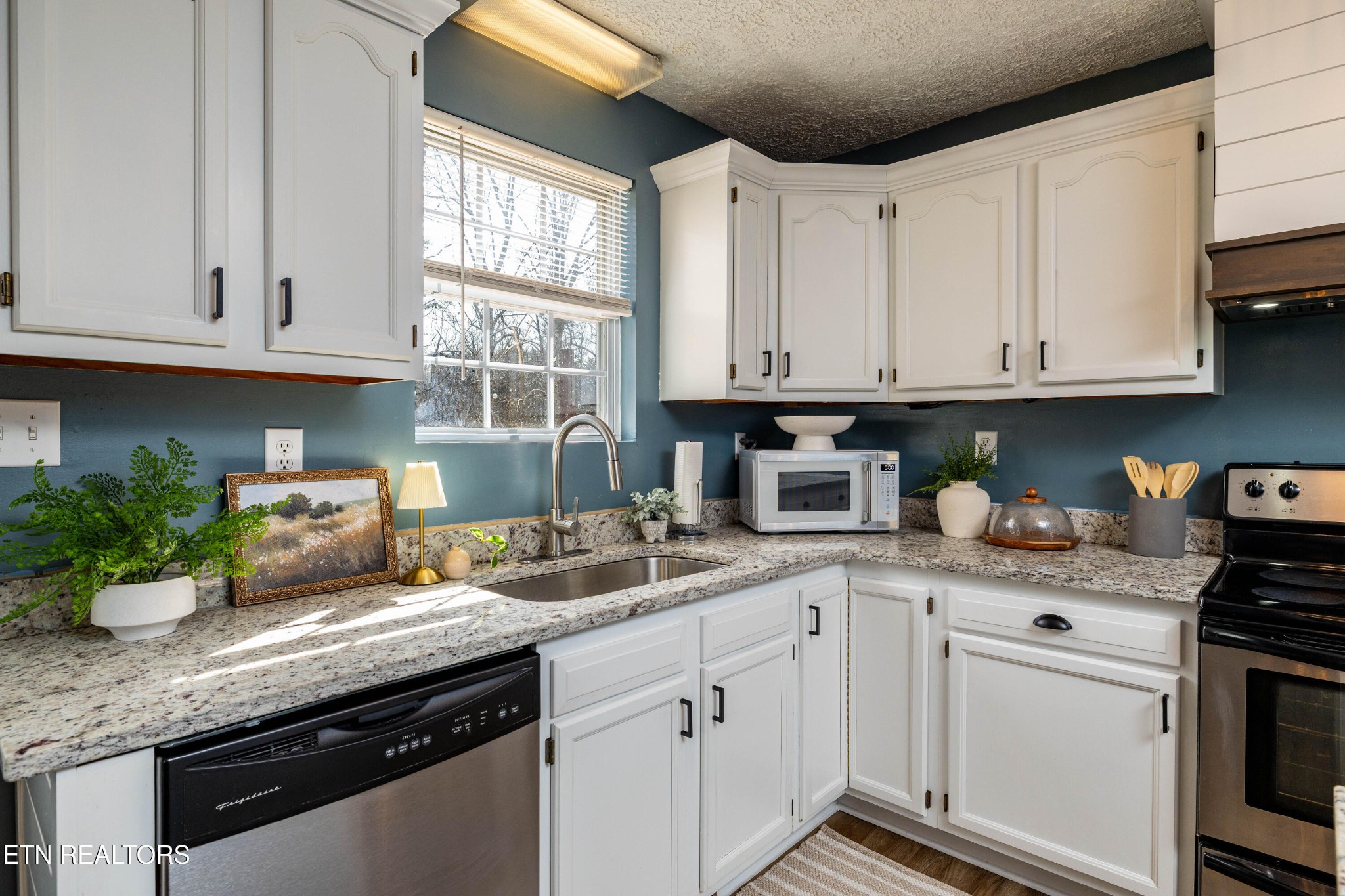 122 Pleasant Lane Clinton, TN 37716 - Photo 14 of 37 Gallery Image 14