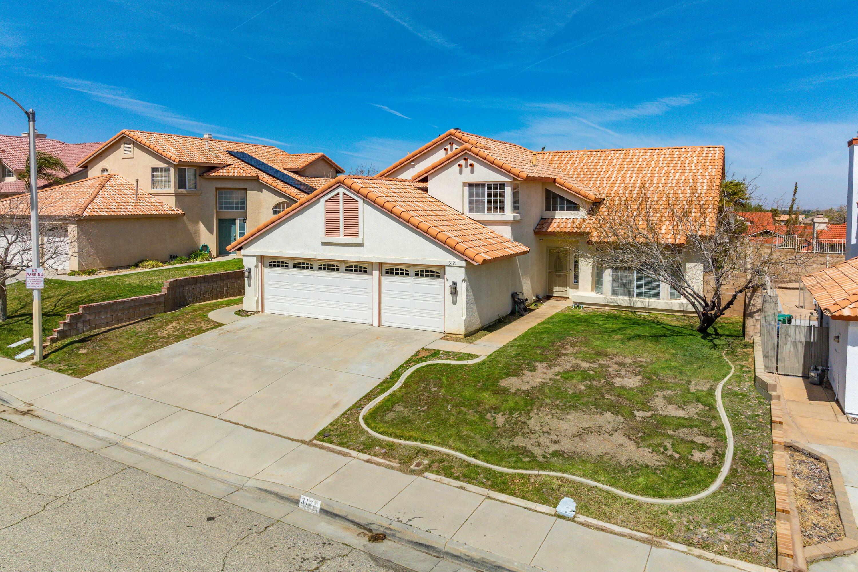3121 Hampton Road Palmdale, CA 93551 - Photo 1 of 46 Hampton-01
