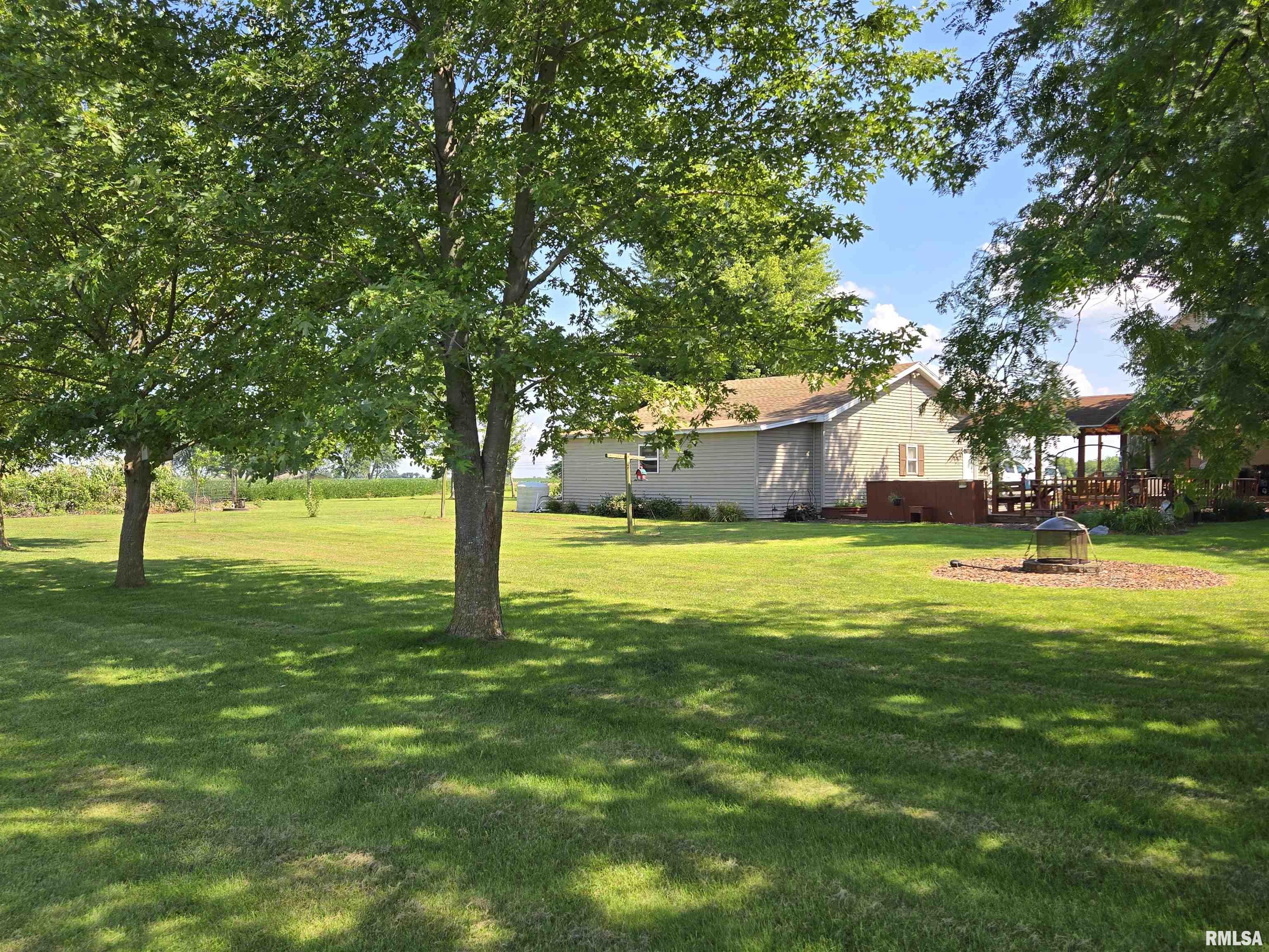 18520 North 1450th Road Macomb, IL 61455 - Photo 34 of 51