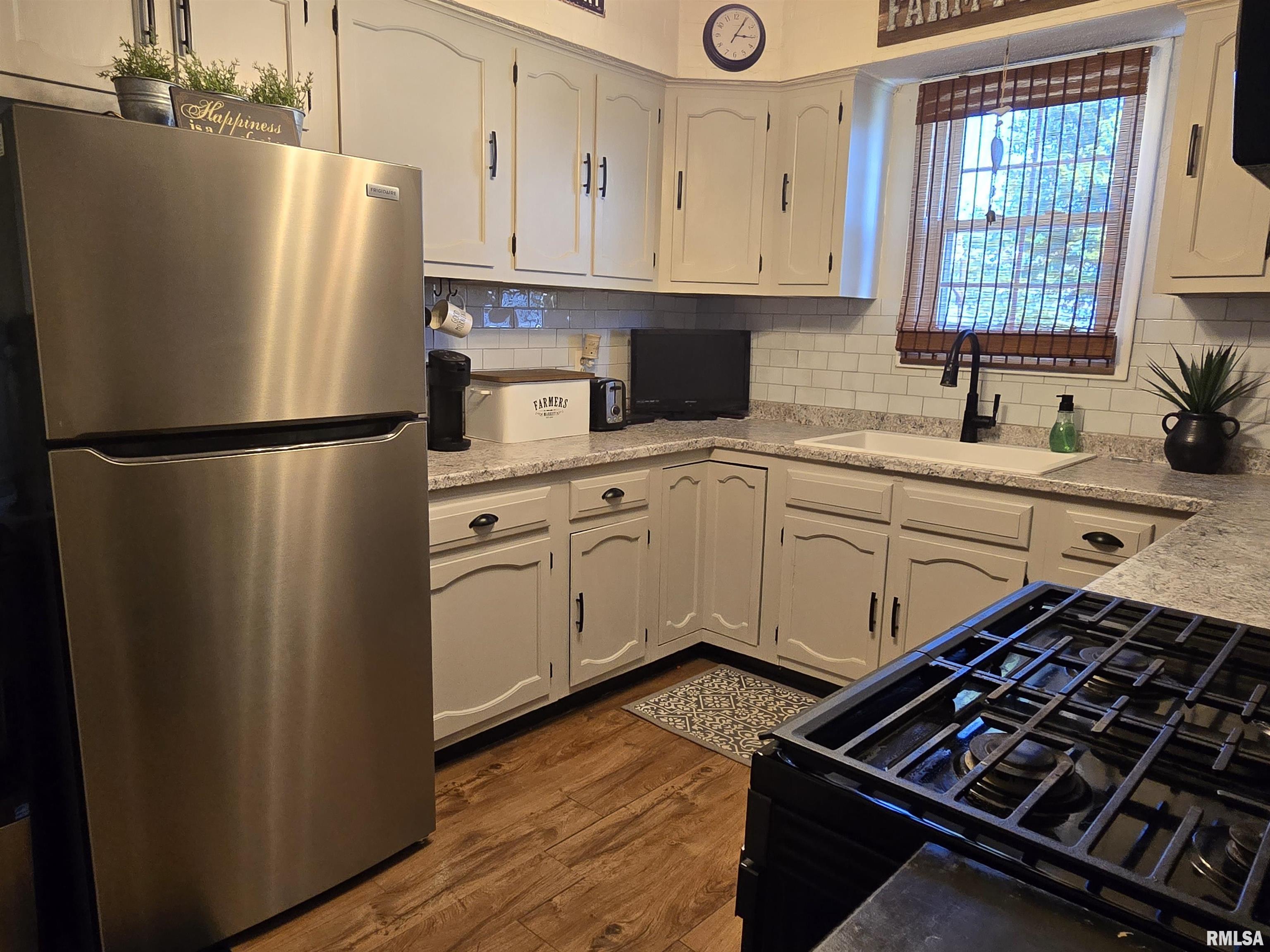 18520 North 1450th Road Macomb, IL 61455 - Photo 9 of 51