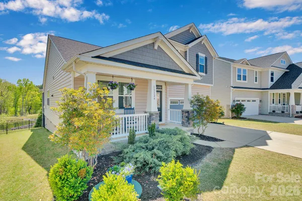 $530,000 | 13124 Lakemore Drive, Charlotte, NC 28278