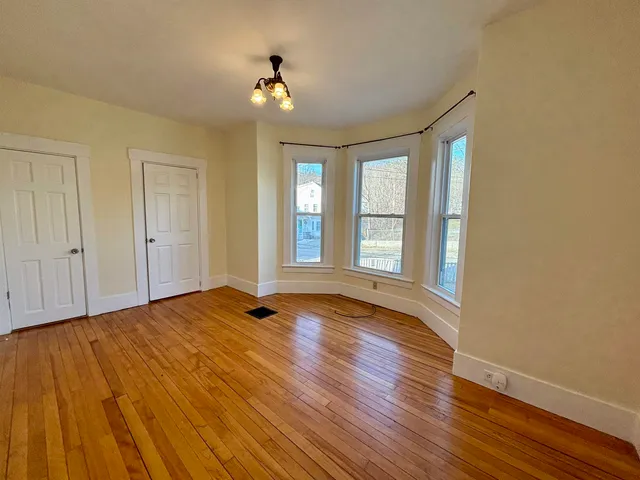 $1,500 | 15 Maple Street, Unit 2, Wilton, NH 03086