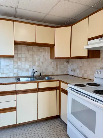 $1,500 | 15 Maple Street, Unit 2, Wilton, NH 03086