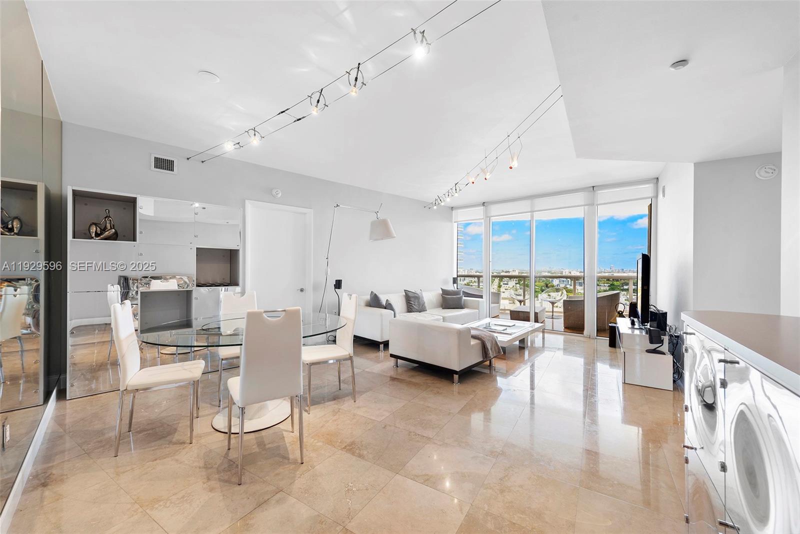 400 Alton Road, Unit 1805 Miami Beach, FL 33139 - Photo 11 of 41