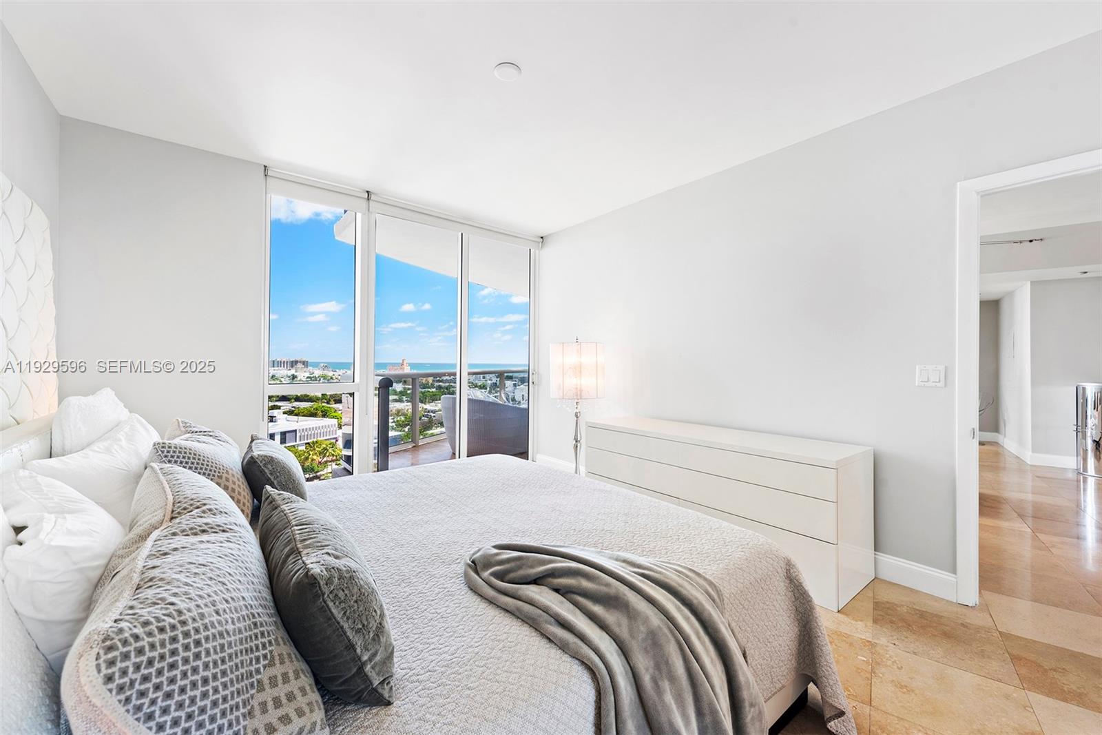 400 Alton Road, Unit 1805 Miami Beach, FL 33139 - Photo 19 of 41