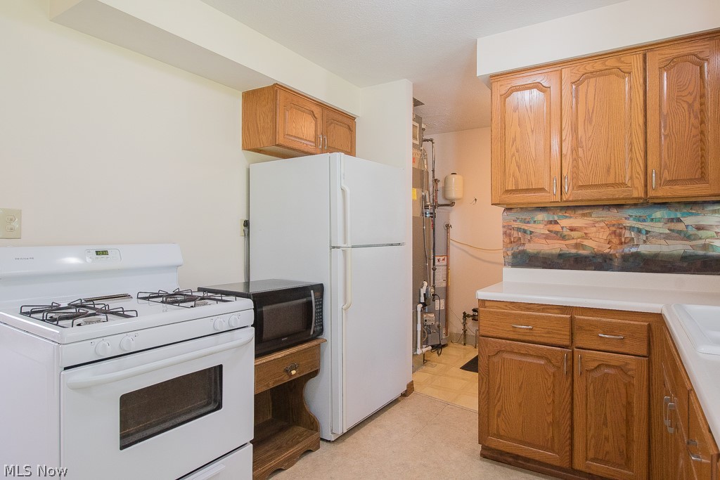 6146 Campbell Road Mentor, OH 44060 - Photo 13 of 31