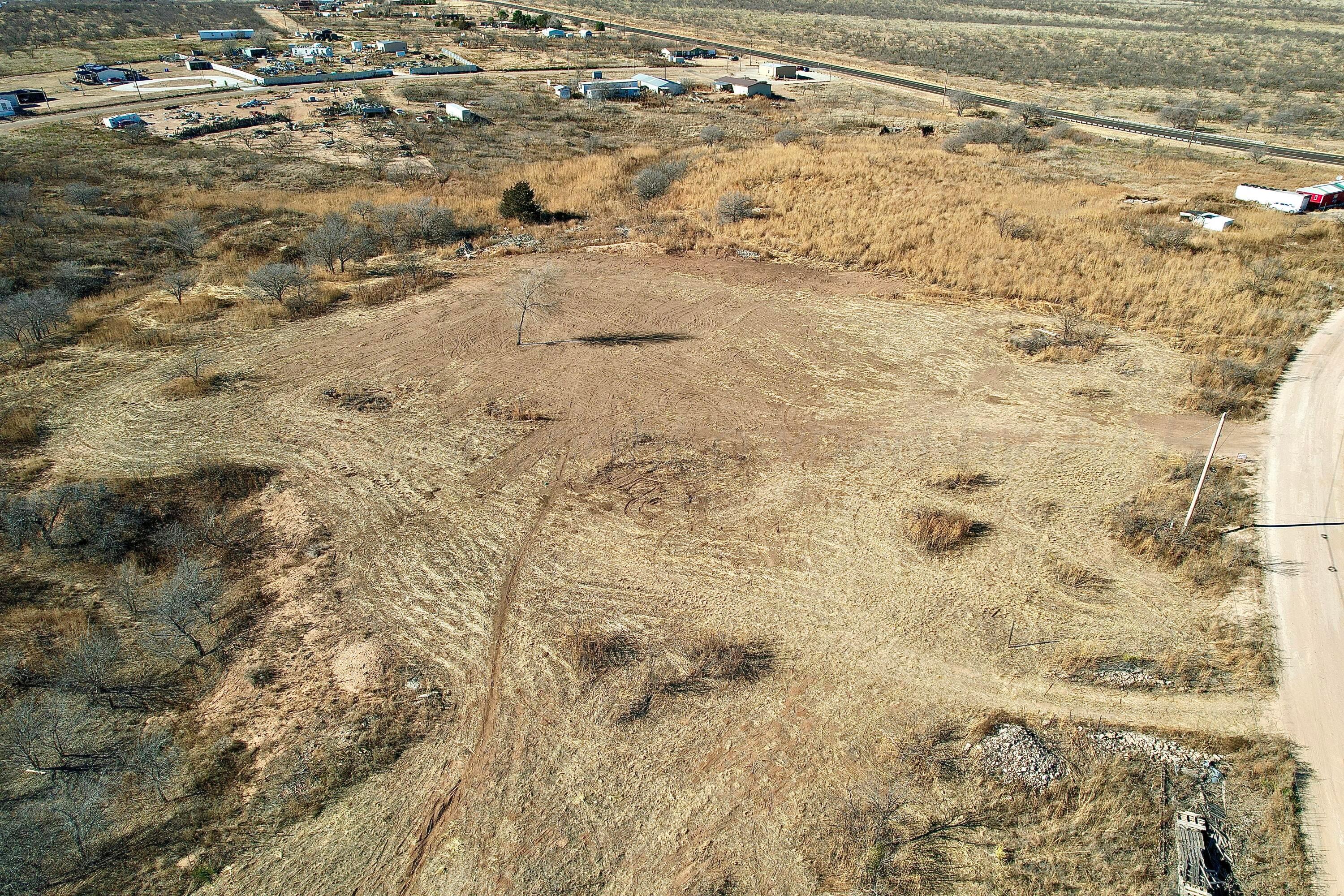 1911 Nez Perce Trail Amarillo, TX 79108 - Photo 4 of 10