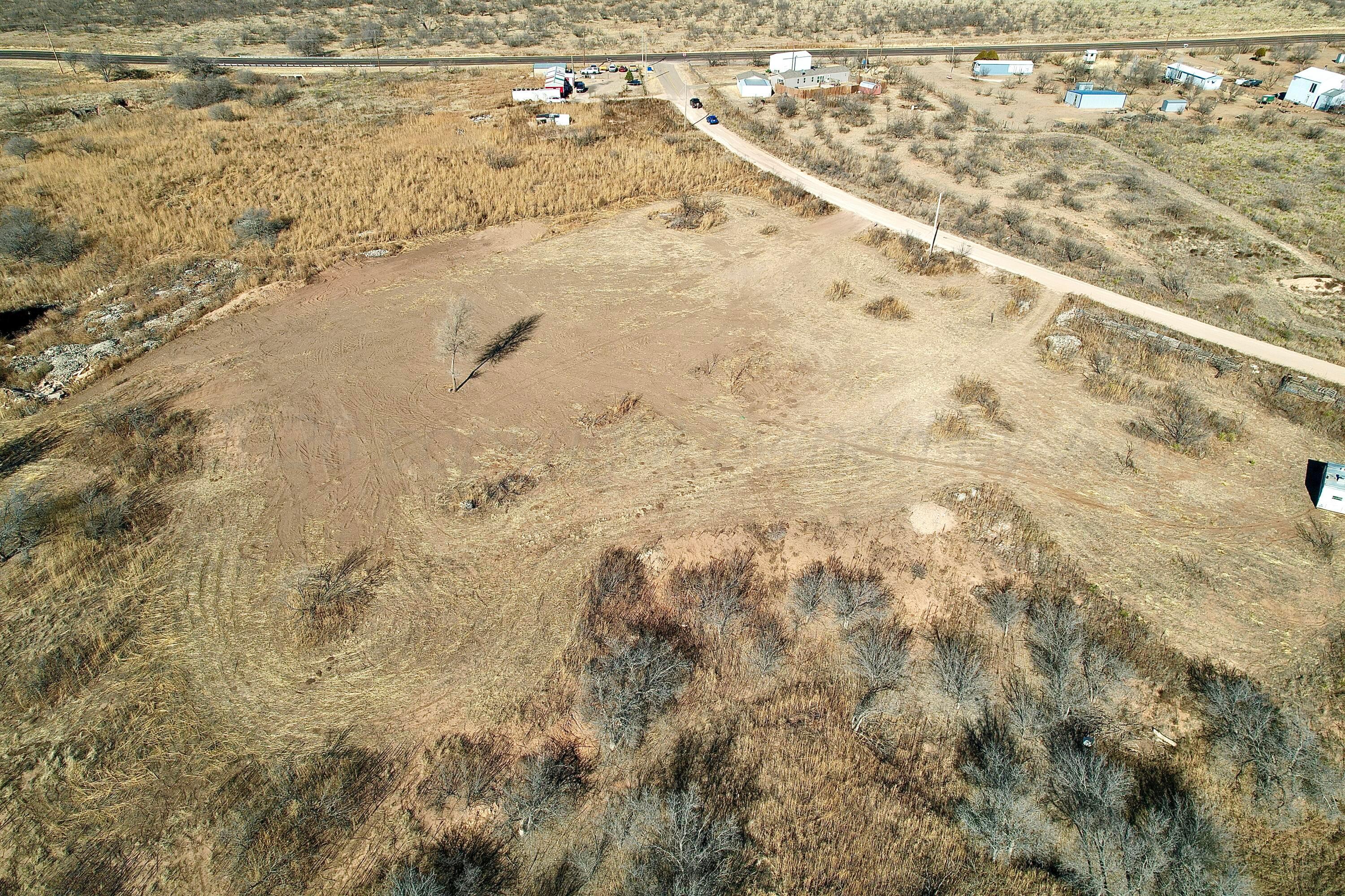 1911 Nez Perce Trail Amarillo, TX 79108 - Photo 10 of 10 a view of beach and shower