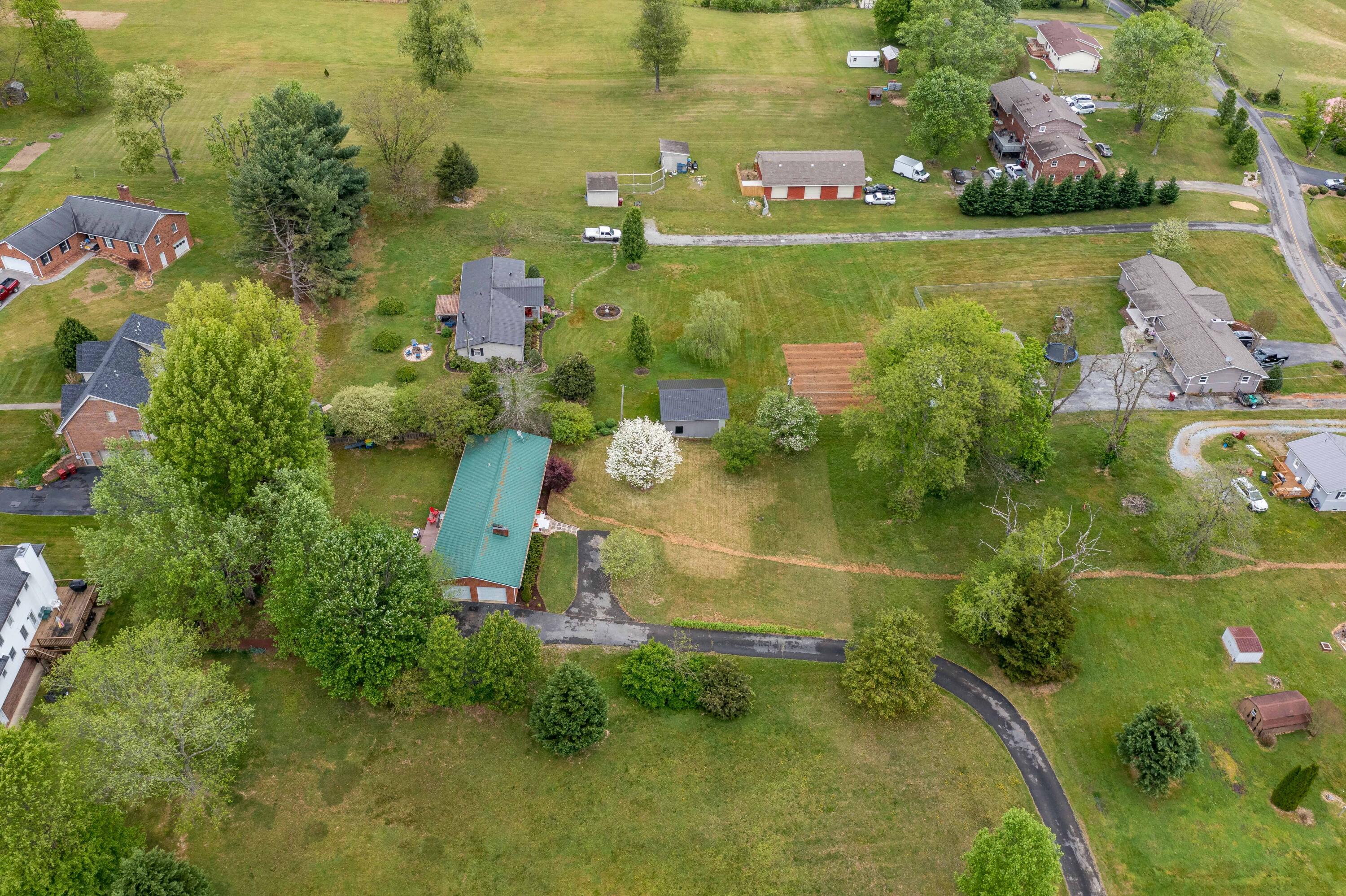 111 Fairridge Road Johnson City, TN 37604 - Photo 46 of 60 111 Fairridge Road (14 of 65)