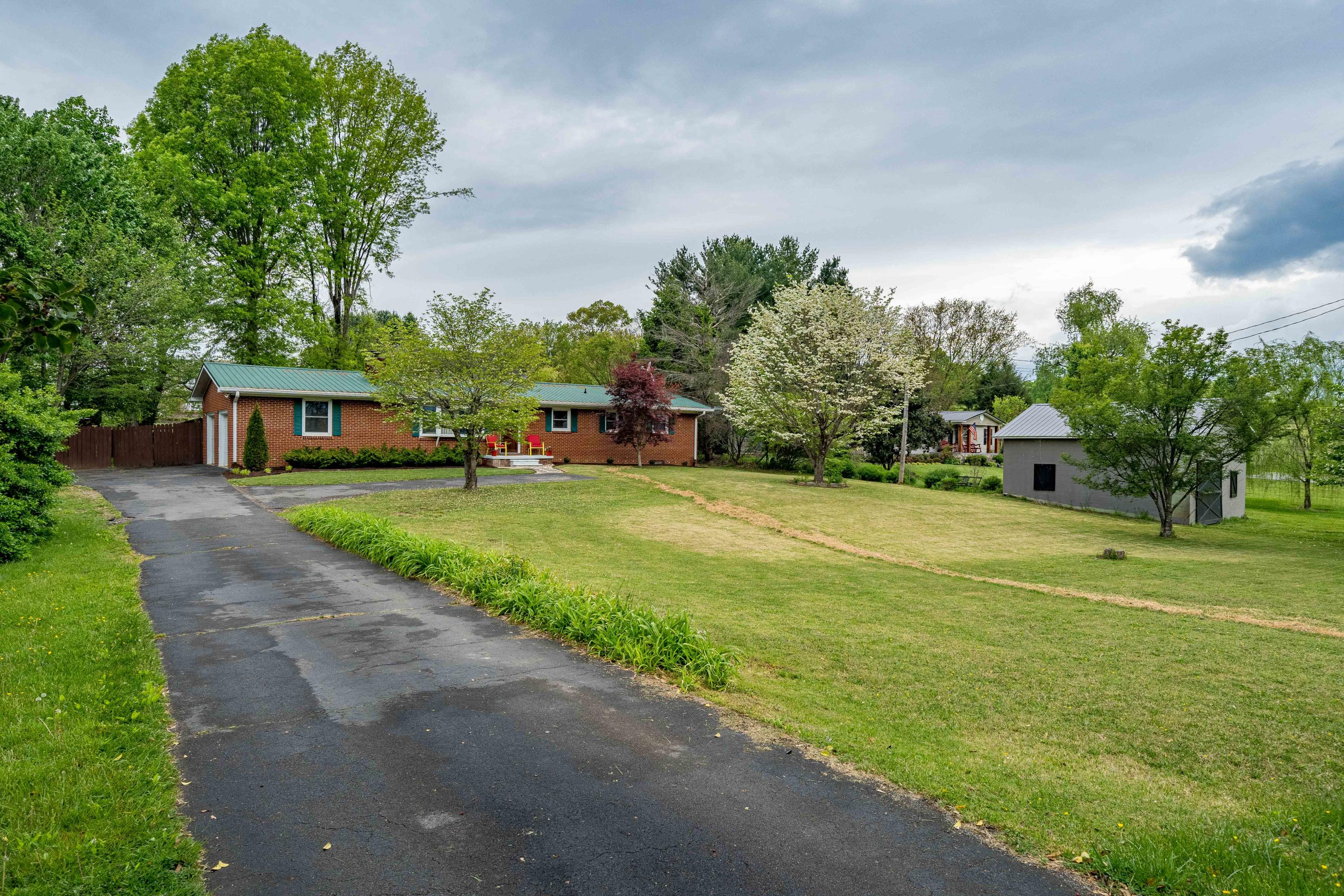 111 Fairridge Road Johnson City, TN 37604 - Photo 51 of 60 111 Fairridge Road (23 of 65)