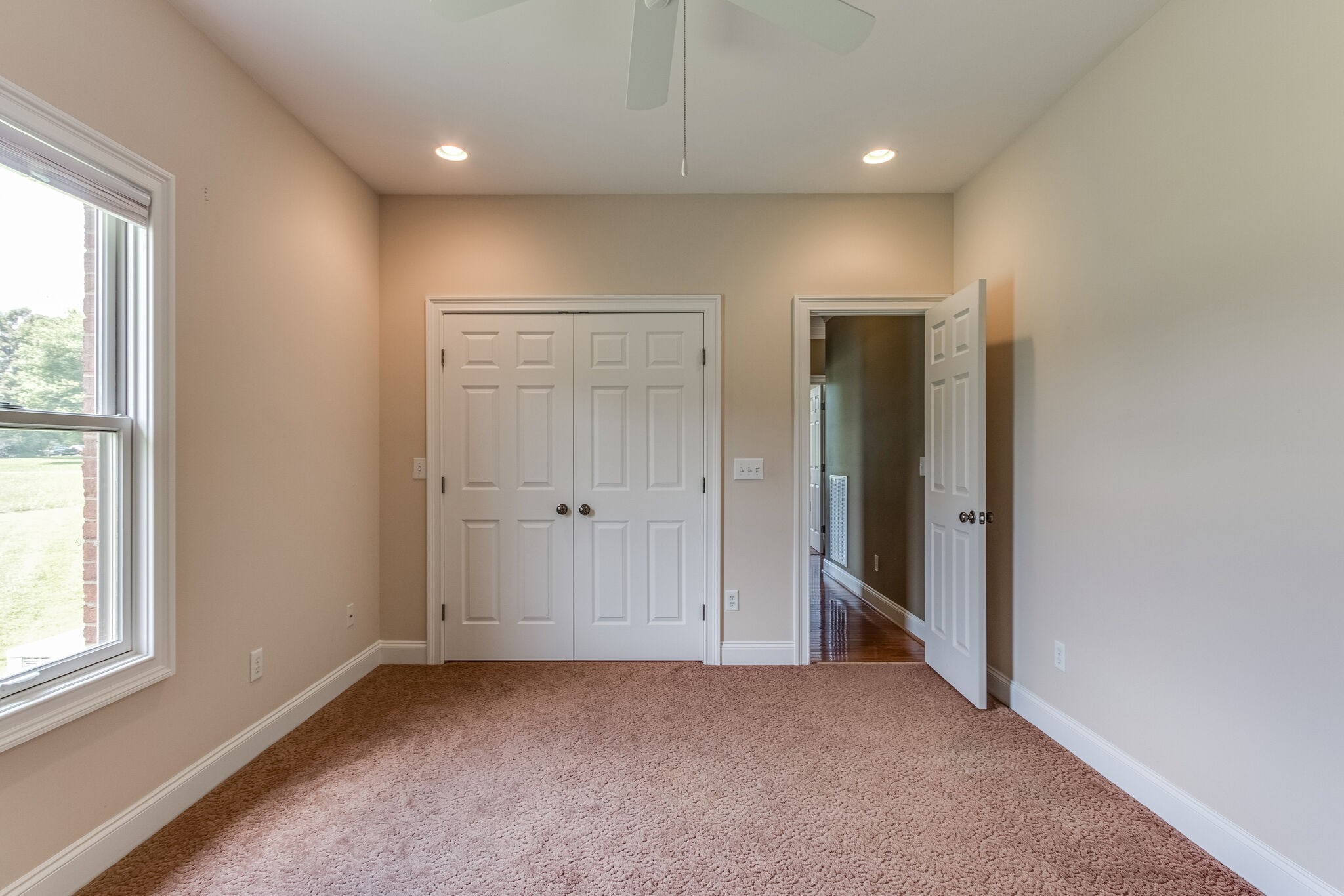 1169 Shedd Road Manchester, TN 37355 - Photo 21 of 36 an empty room with windows and closet