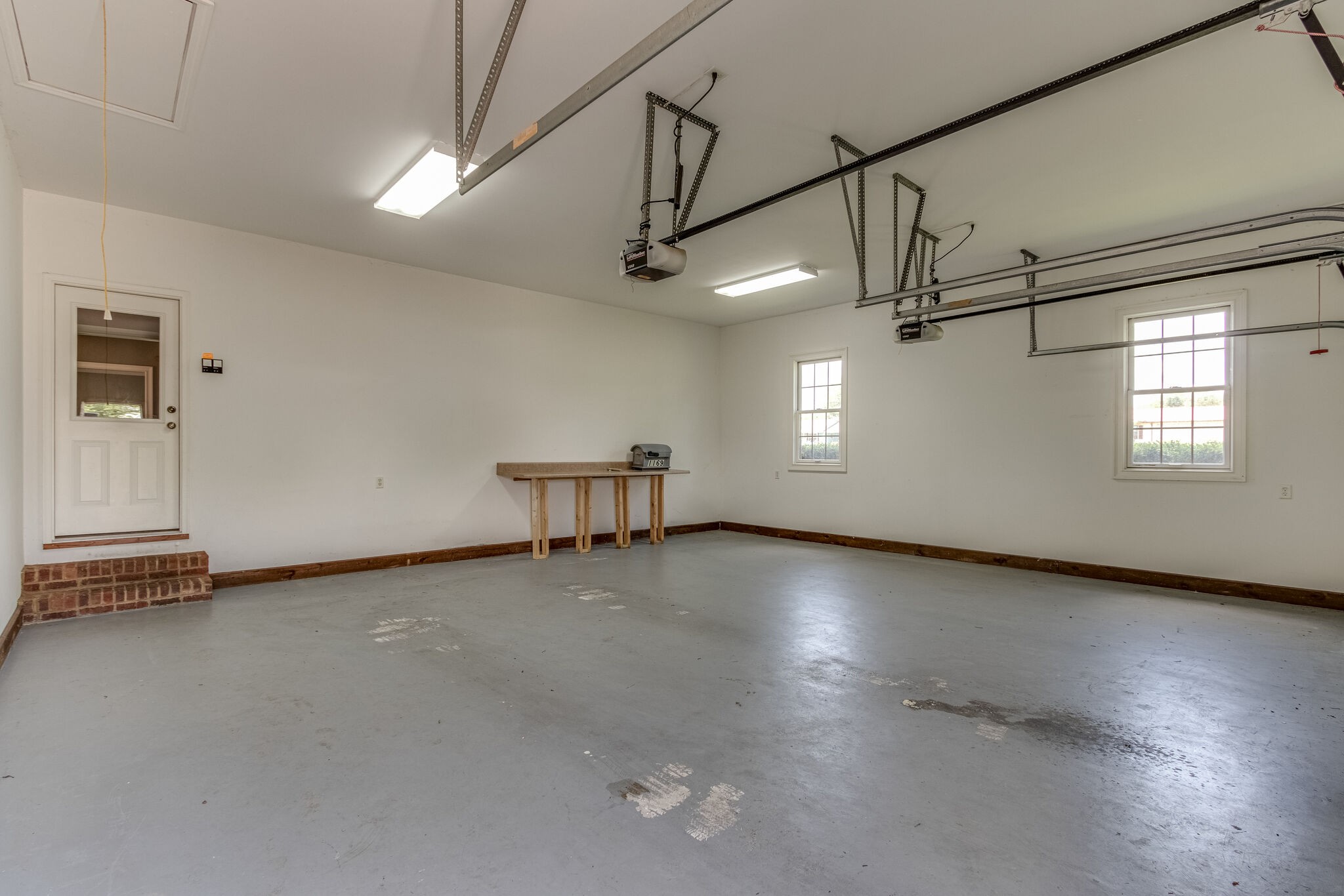 1169 Shedd Road Manchester, TN 37355 - Photo 28 of 36 an empty room with windows