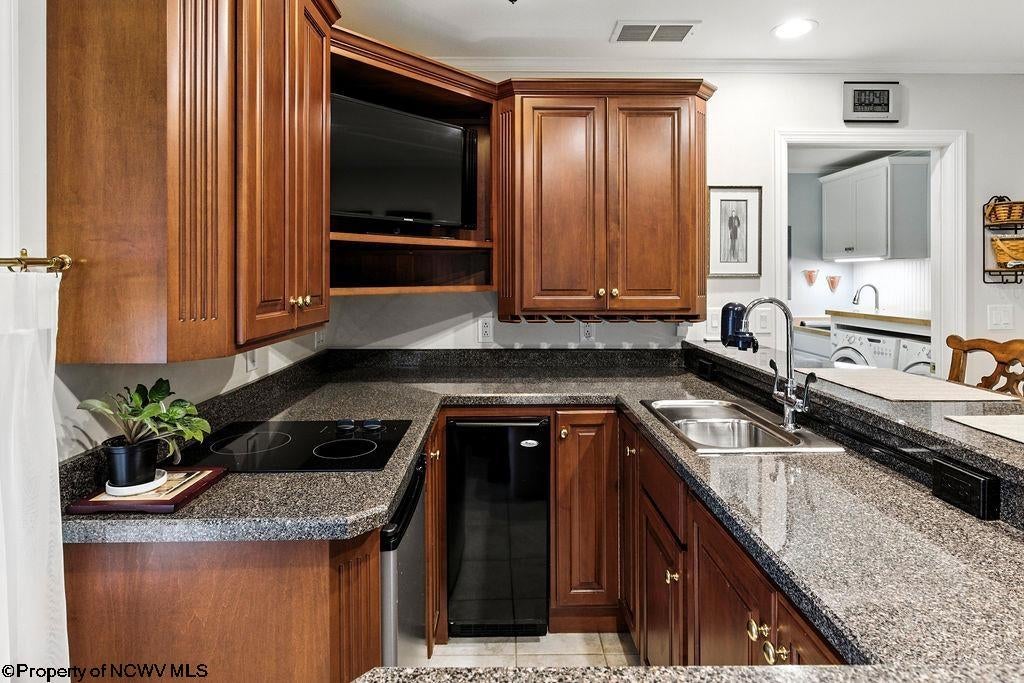 1118 Ridgewood Road Fairmont, WV 26554 - Photo 26 of 36 Gallery Image 26