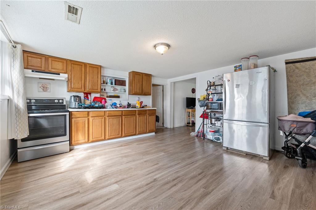 366 Brooks Road Reidsville, NC 27320 - Photo 7 of 14