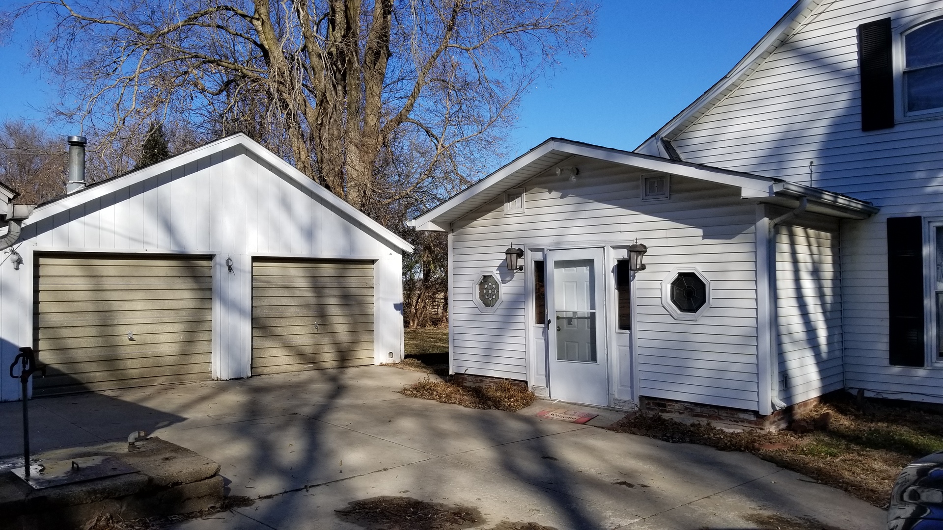 8760 Garden Plain Road Morrison, IL 61270 - Photo 2 of 17