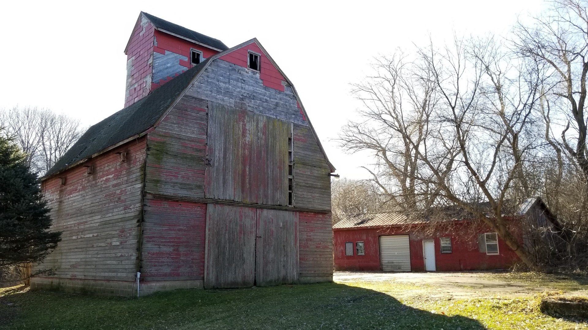 8760 Garden Plain Road Morrison, IL 61270 - Photo 4 of 17