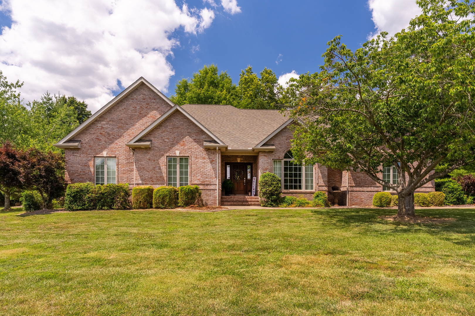27 Deer Run Herrin, IL 62948 - Photo 2 of 54
