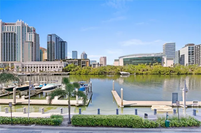 $244,950 | 371 Channelside Walk Way, Unit 17, Tampa, FL 33602