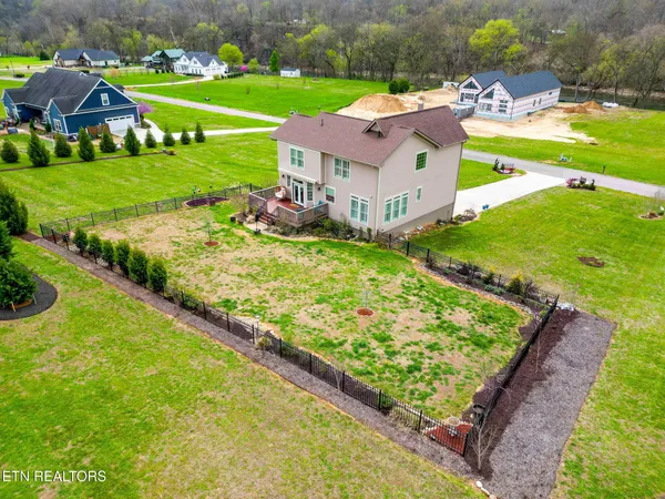 $569,900 | 1958 River Mist Circle, New Market, TN 37820