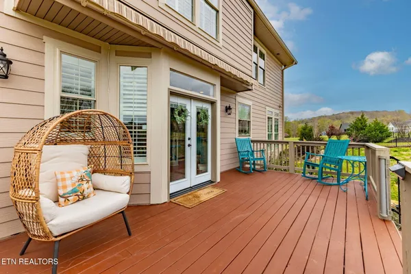 $569,900 | 1958 River Mist Circle, New Market, TN 37820