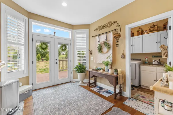 $569,900 | 1958 River Mist Circle, New Market, TN 37820