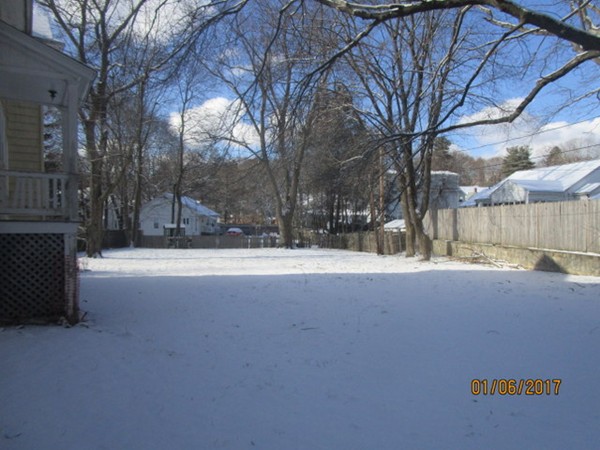 39 Creswell Road Worcester, MA 01602 - Photo 5 of 30 Gallery Image 5