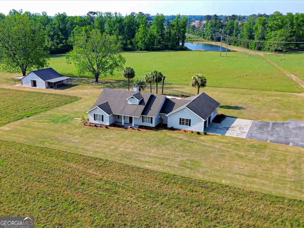 7837 Val Del Road Adel, GA 31620 - Photo 2 of 48