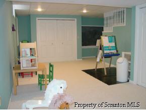 138 Stevenson Road Clarks Summit, PA 18411 - Photo 3 of 6 Gallery Image 3