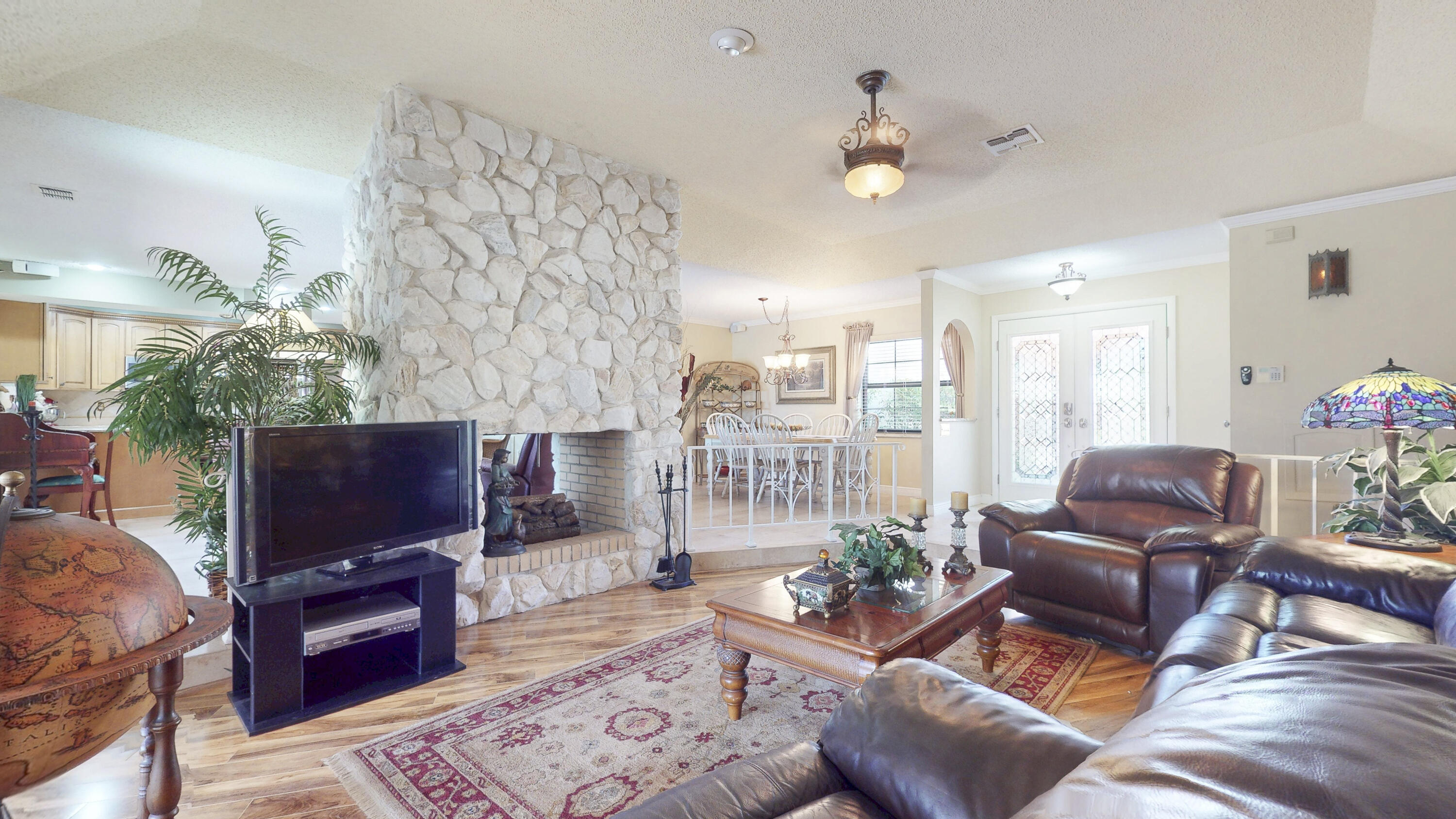 2025 Southeast Erwin Road Port St. Lucie, FL 34952 - Photo 11 of 76 iPixx_01_7