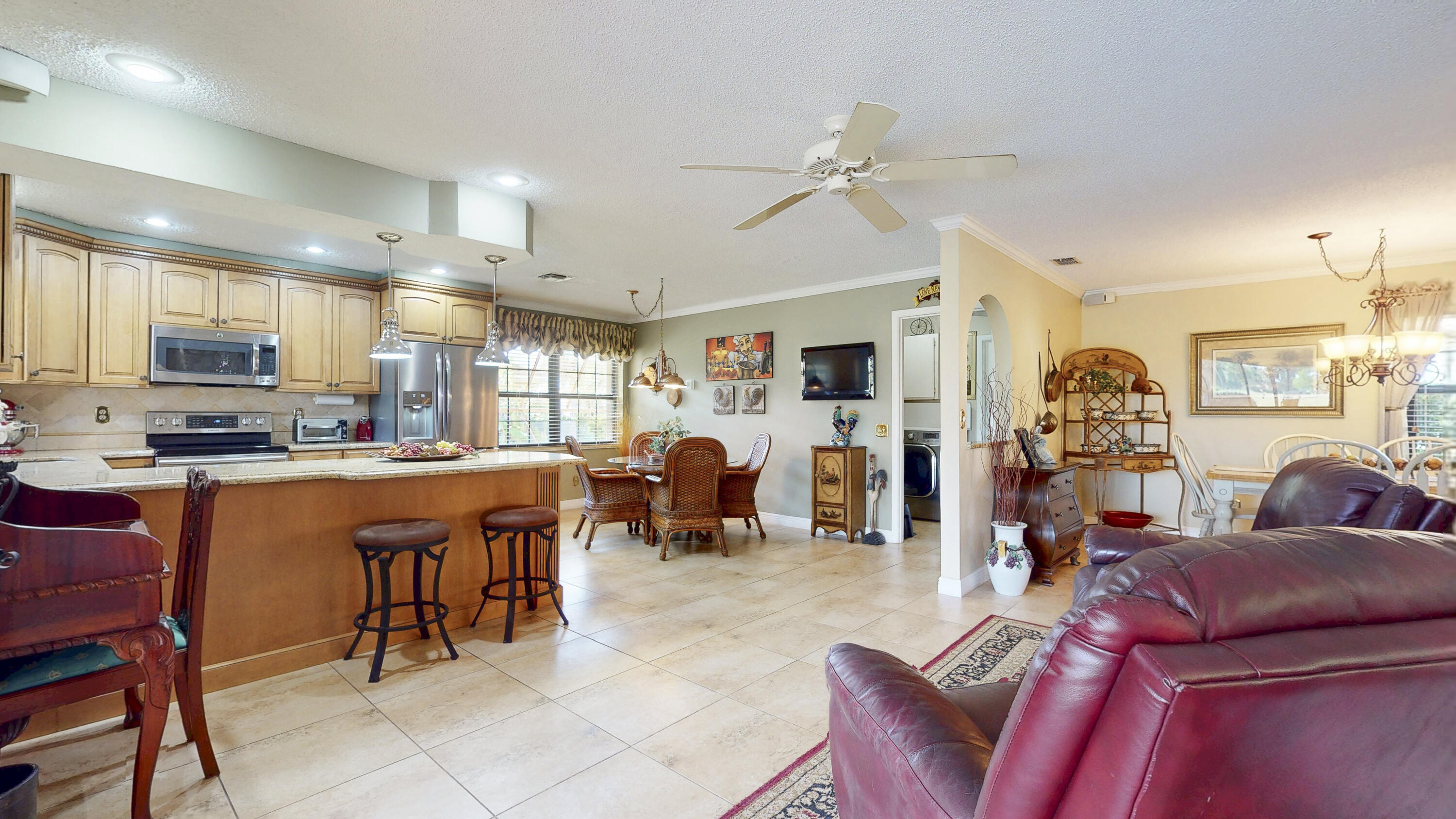 2025 Southeast Erwin Road Port St. Lucie, FL 34952 - Photo 18 of 76 iPixx_01_16