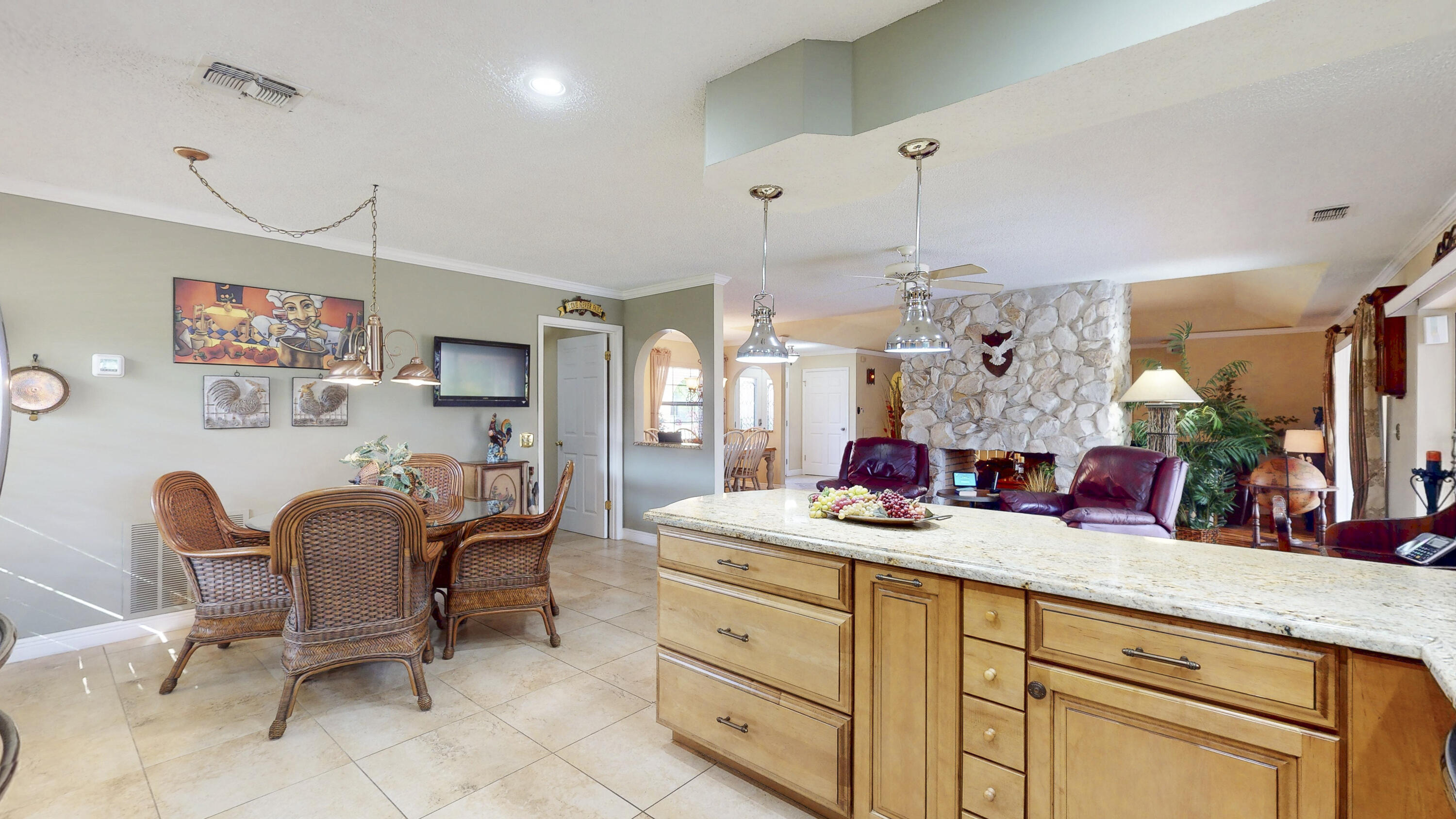 2025 Southeast Erwin Road Port St. Lucie, FL 34952 - Photo 20 of 76 iPixx_01_21